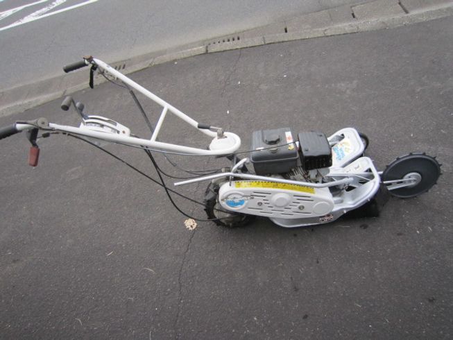 畦草刈機 WM６０６D 写真２