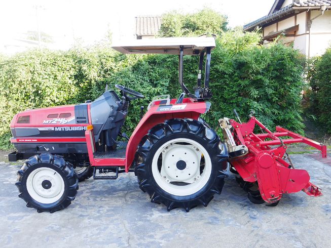 トラクター MT246 写真２