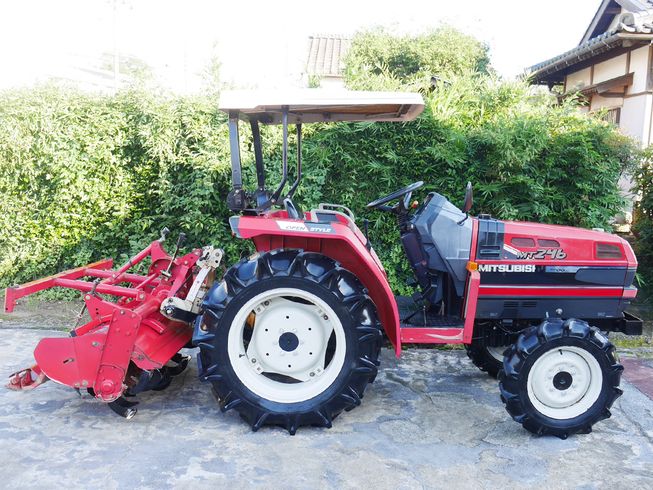 トラクター MT246 写真３