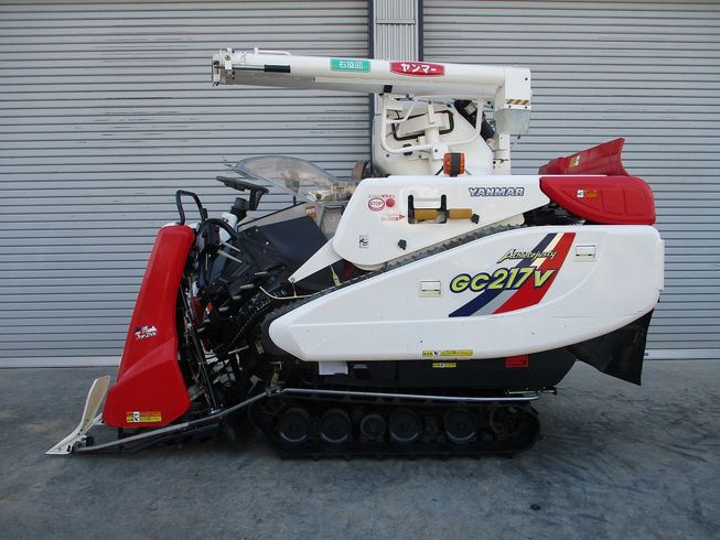 コンバイン GC217V 写真２