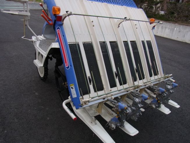 田植機 PQ４ 写真５