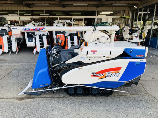 コンバイン HN211G 写真３