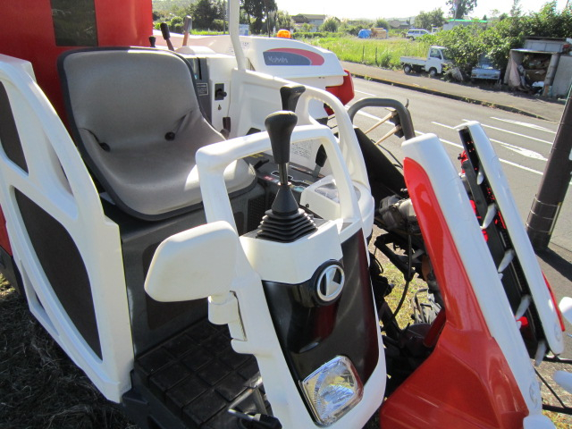 コンバイン ＡＲ２２１ 写真３