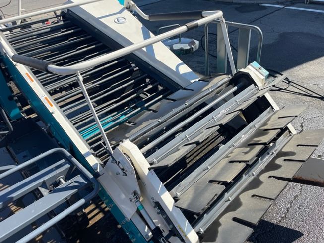 たまねぎ収穫機 KOP-1000 写真４