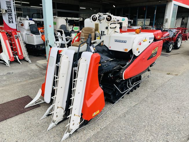 コンバイン AJ318 写真２