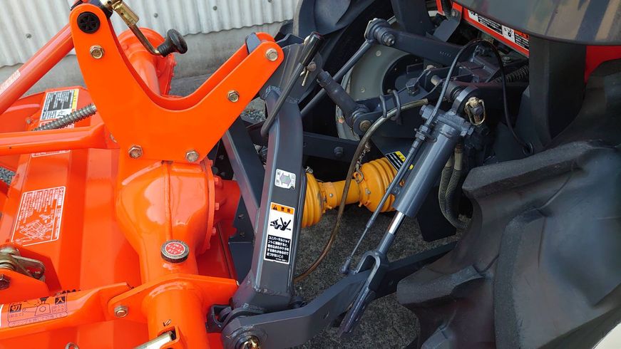 トラクター T240 写真７