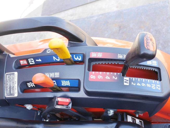 トラクター KB21 写真８