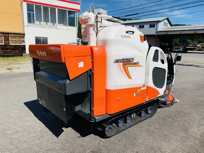 コンバイン ER320 写真４