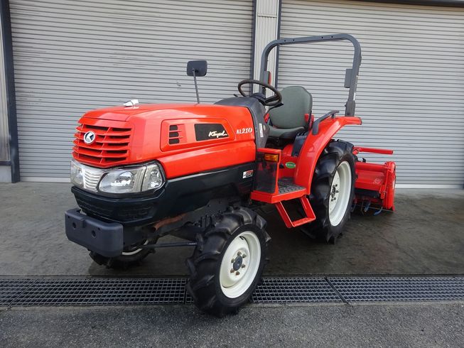 トラクター KL210 写真３