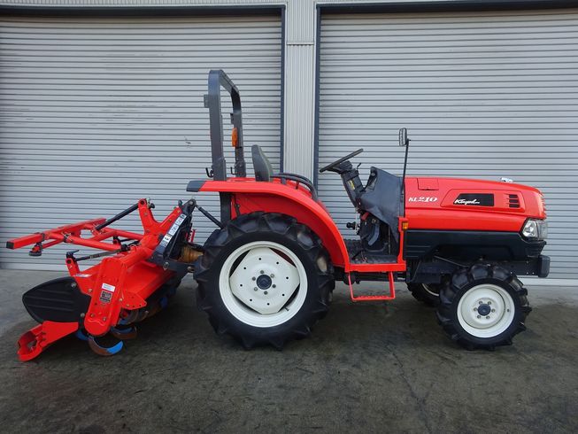 トラクター KL210 写真２