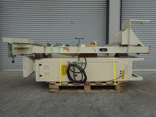 色彩選別機 TAG-05D 写真２