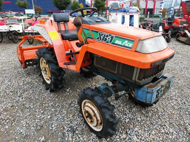 トラクター XB-1D 写真２