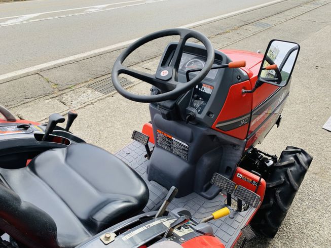 トラクター MTZ18 写真７