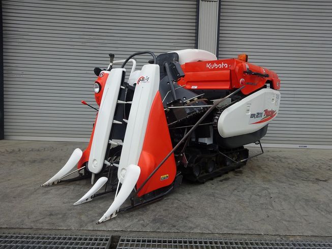 コンバイン ER211 写真２