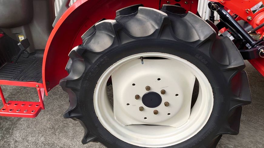 トラクター RS240 写真５