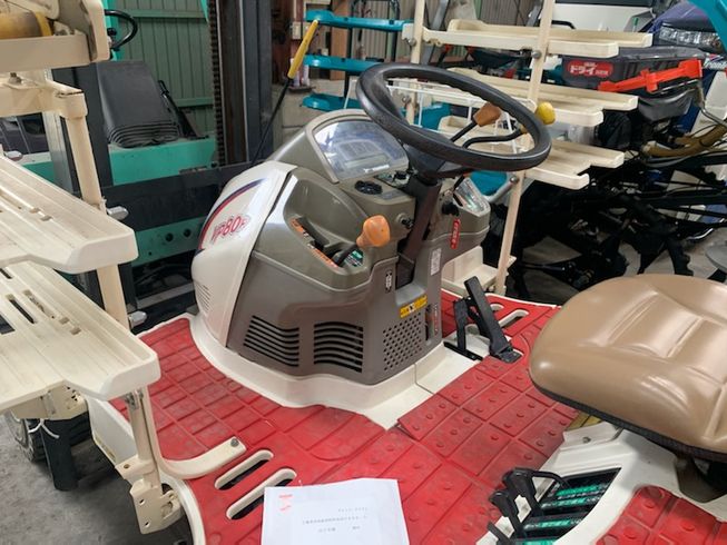 田植機 VP80PU-Z 写真３