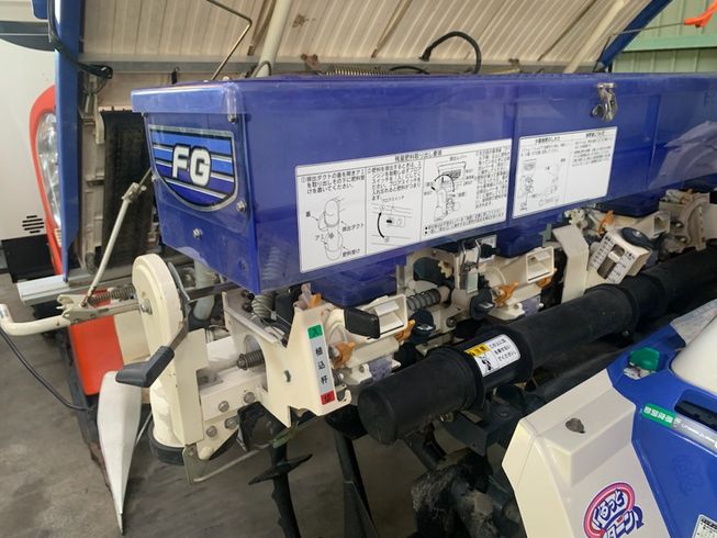 田植機 PQ5-DUF 写真３