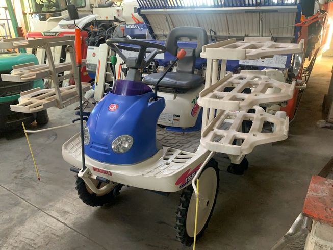 田植機 PQ5-DUF 写真２