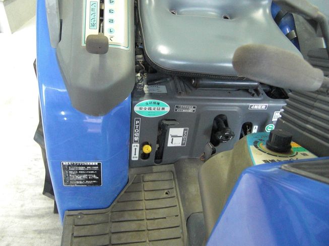 トラクター TH18Q-A14VD 写真４