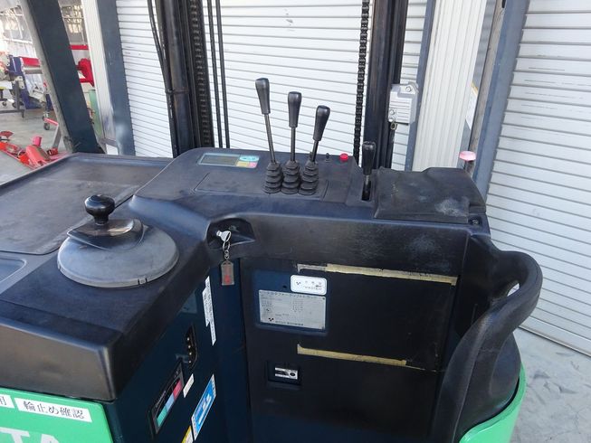 フォークリフト ７FBR15 写真７