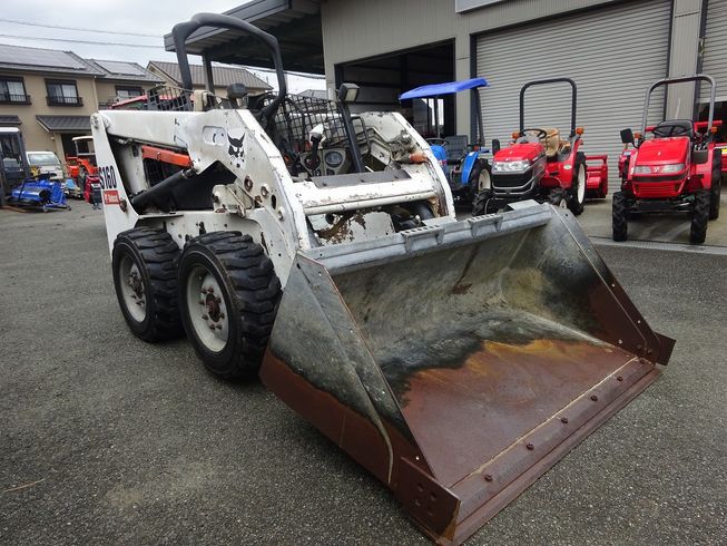 スキッドステアローダー S160 写真３