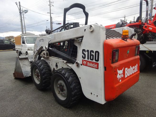 スキッドステアローダー S160 写真４