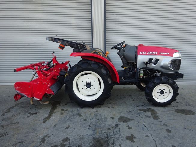 トラクター EG220 写真２