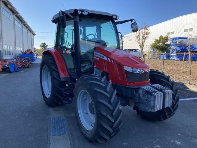 トラクター MF5609 写真２