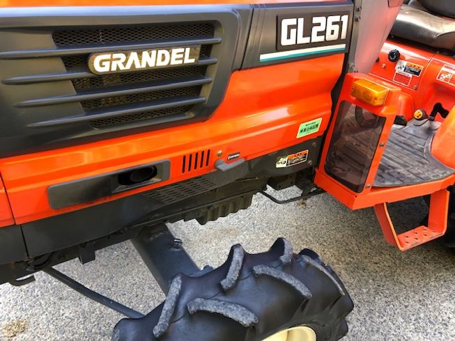 トラクター GL261 写真３
