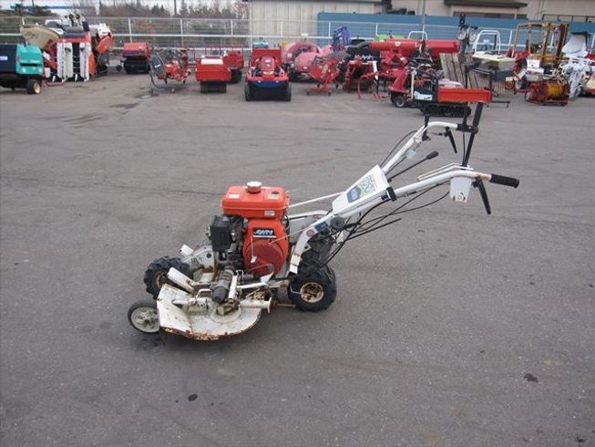 草刈機 GC1000 写真２