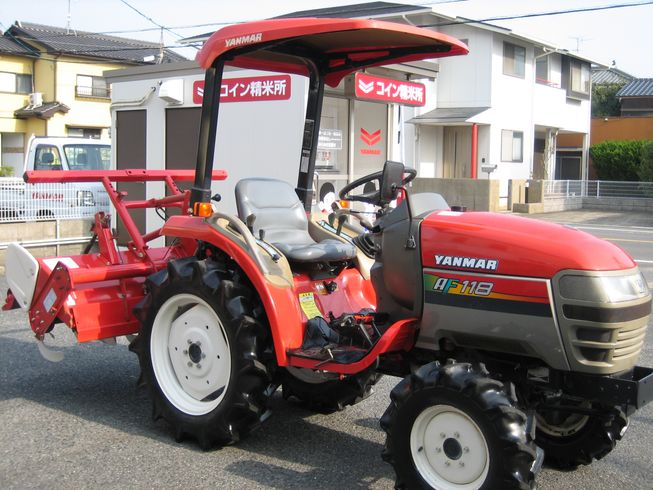 トラクター AF118VPUS4M 写真３