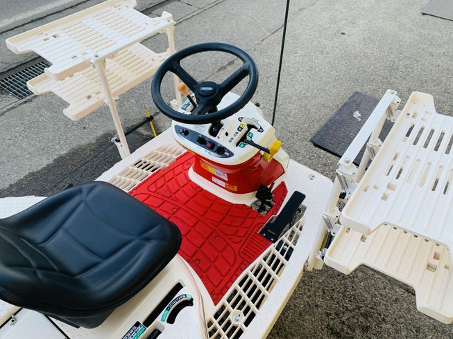 田植機 RJ4 写真６