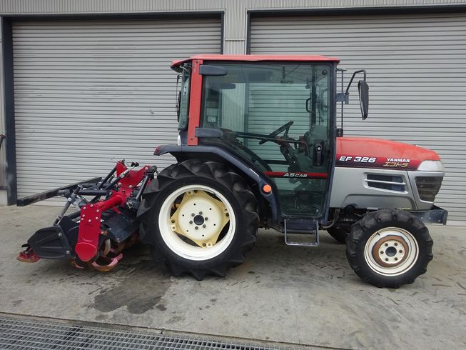トラクター EF326 写真３