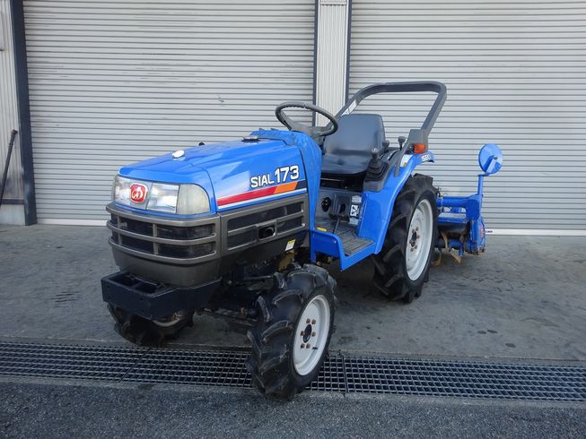トラクター TF173F-UWX 写真２