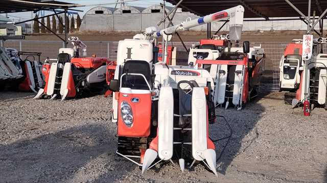 コンバイン ARN216 写真５