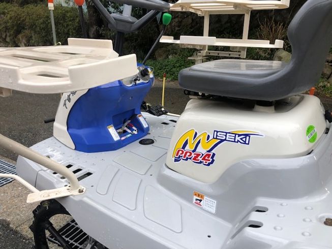 田植機 PPZ4-DU 写真４