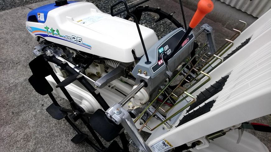 田植機 PC25D-70 写真７