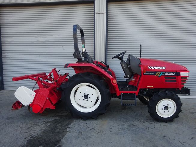 トラクター AF230 写真２