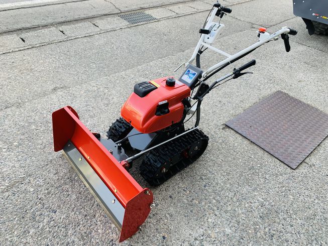 除雪機 SGW802 楽オス 写真２