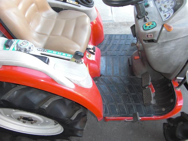 トラクター EF116VUS3 写真５