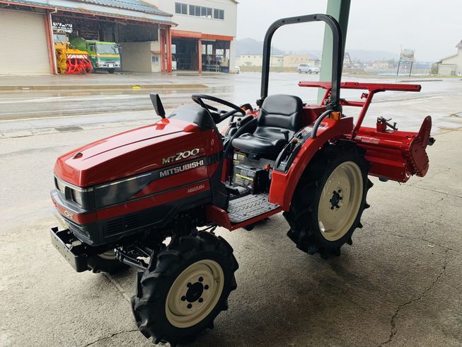 トラクター MT200 写真２