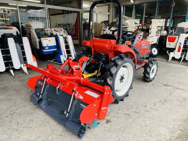 トラクター MT200 写真４