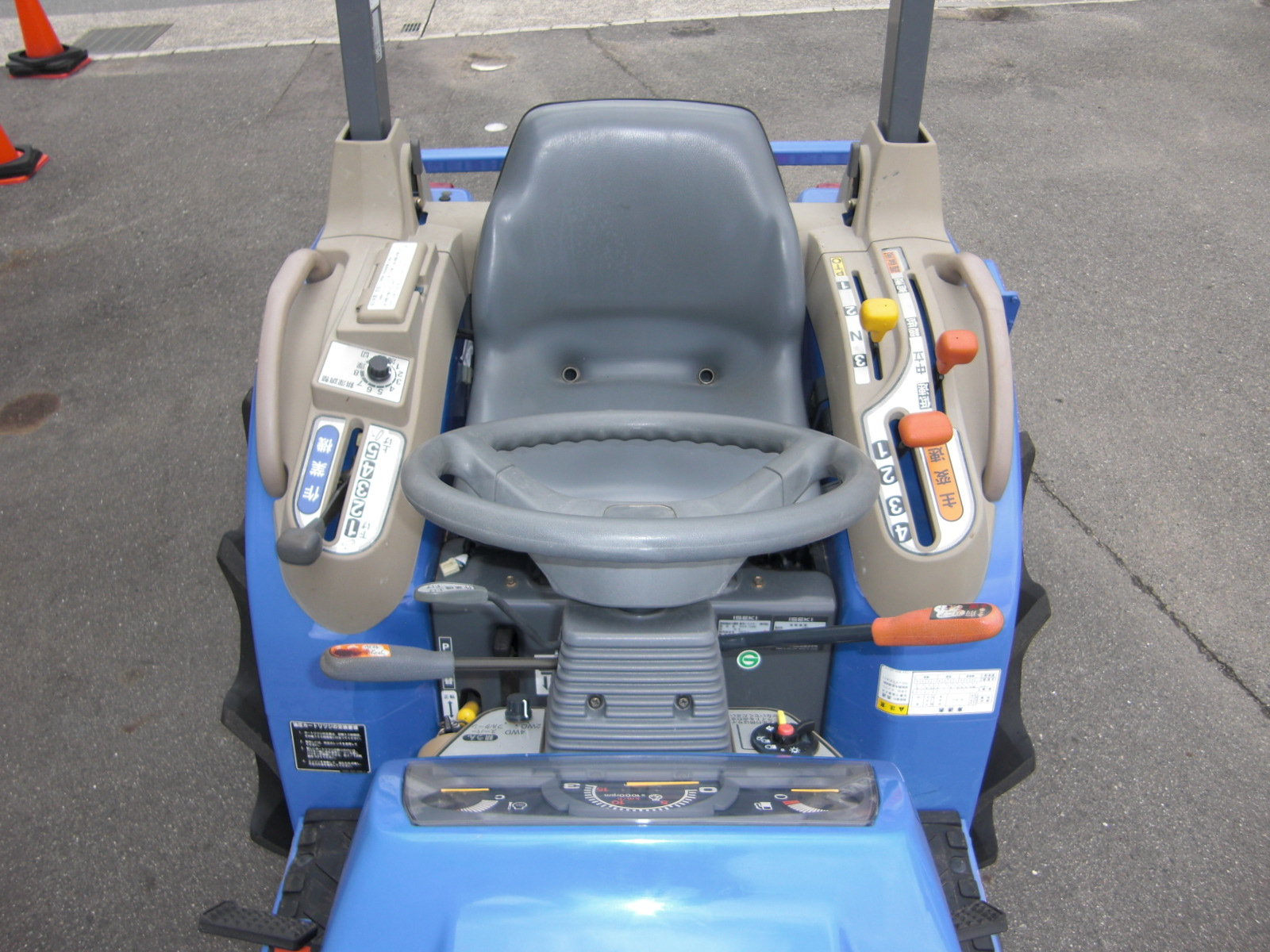 トラクター TH273BA15VD 写真３