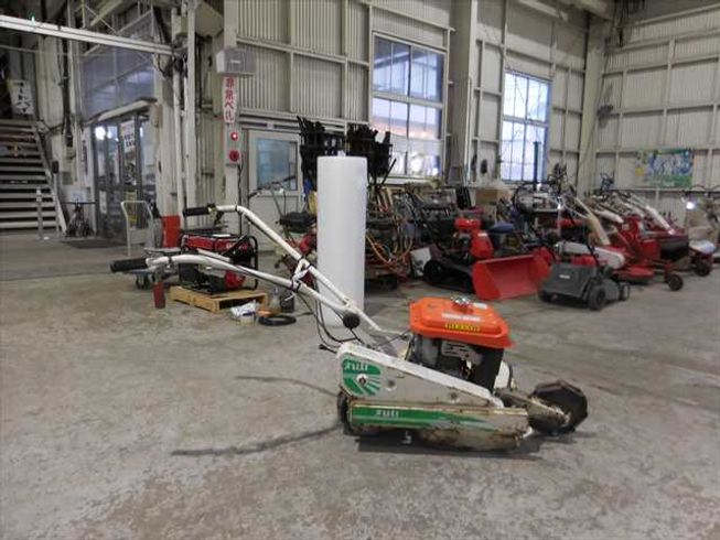 草刈機 MGC701 写真２