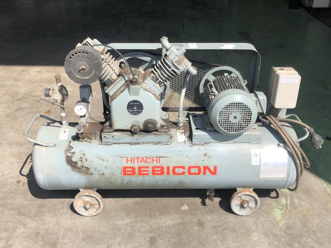 日立 コンプレッサー 写真