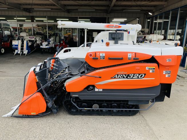 コンバイン ARN320-GDXW 写真３