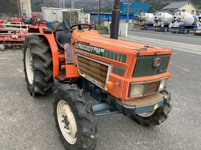 トラクター L4202D 写真２