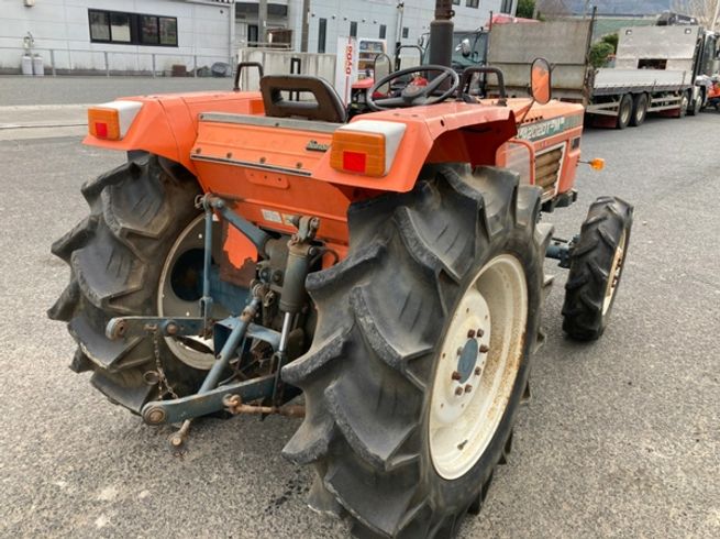 トラクター L4202D 写真４