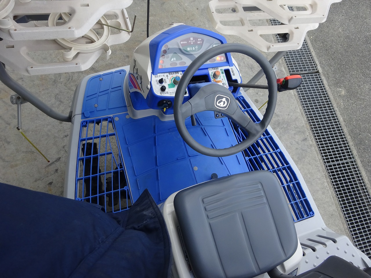 田植機 PZ50-HVRLF 写真10