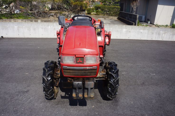 トラクター MT185 写真４